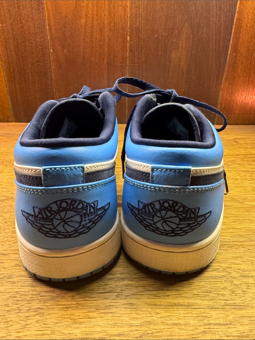 Nike Men's Low-Top Sneakers in Light Blue, White & Black - Picture 3 of 5